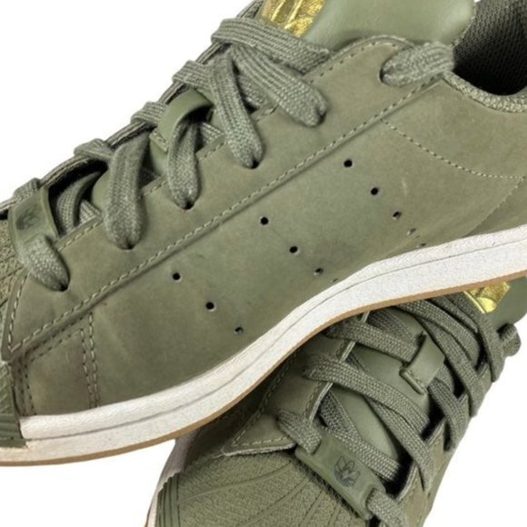 Adidas army green shoes. size 4 - Picture 9 of 10